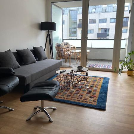 Apartment 9 Stops Away From City-Centre Vienna Exterior photo
