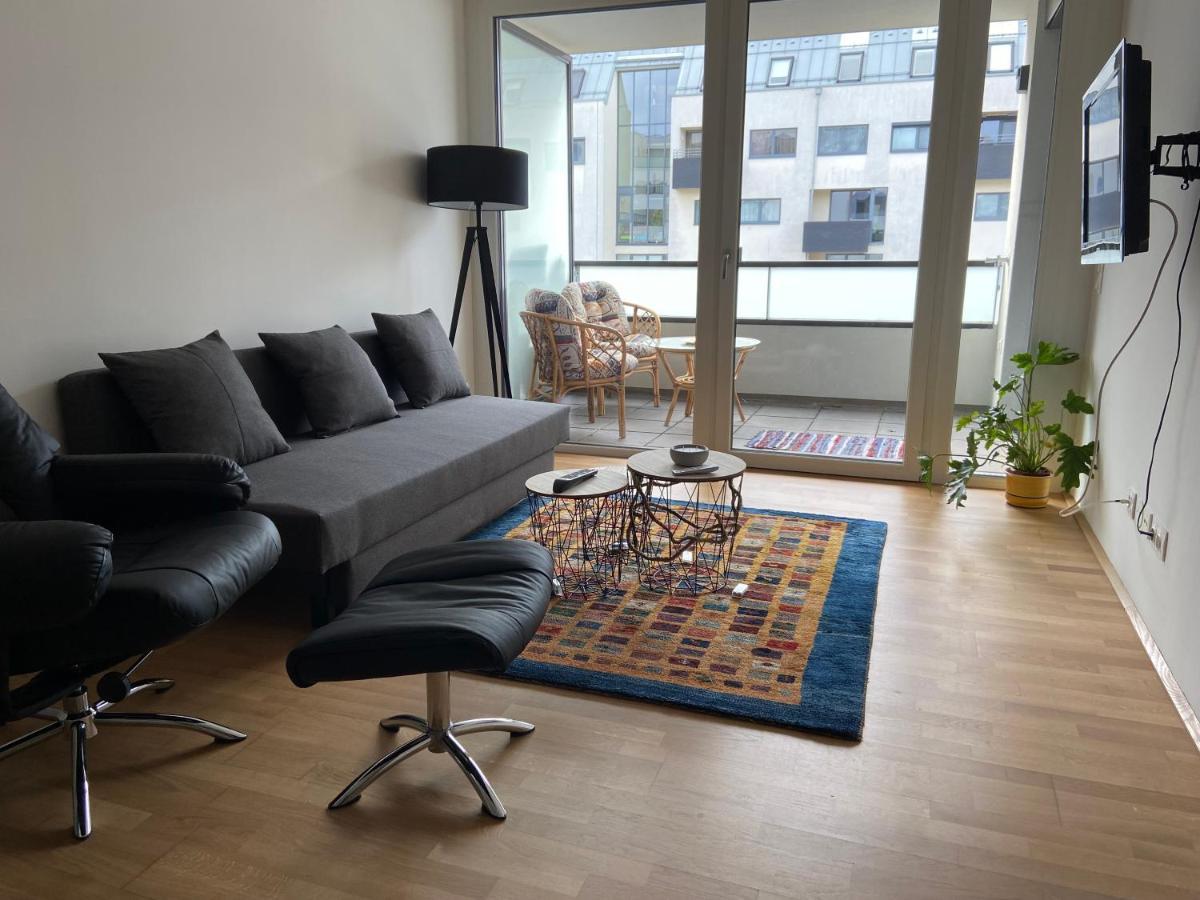 Apartment 9 Stops Away From City-Centre Vienna Exterior photo